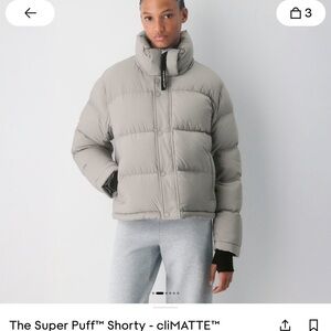 Aritzia The SuperPuff Shorty -CliMATTE